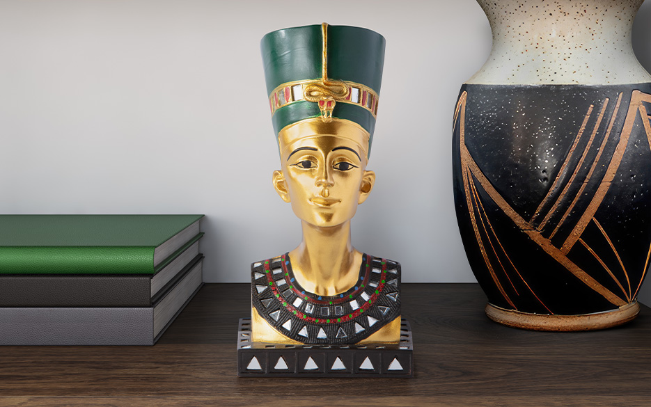 Luxor Nefertiti Bust